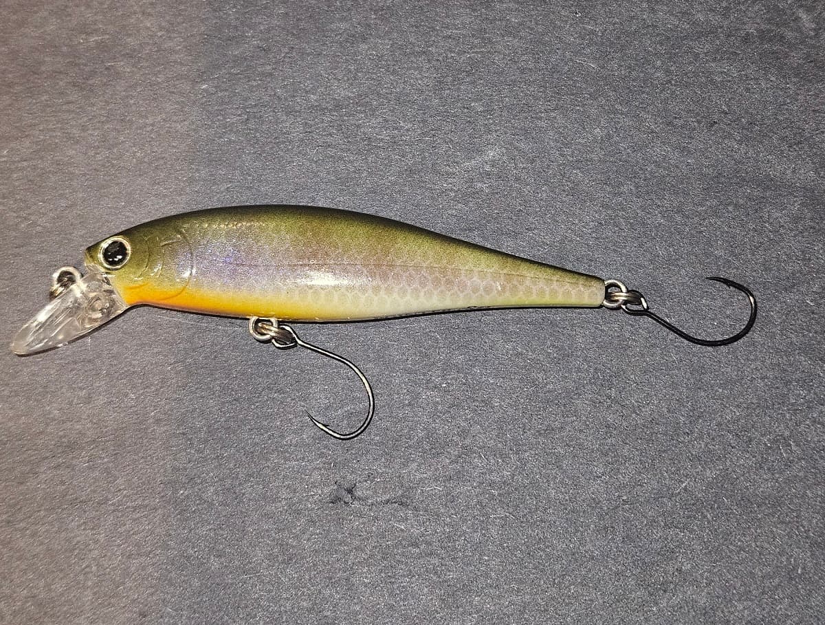 Jerkbait after hook swap with correct inline single hook orientation on split rings